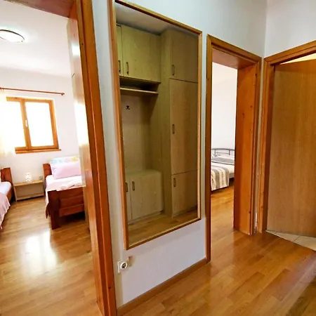 Apartments By The Sea Zaboric, Sibenik - 468 Apartment Zaboric