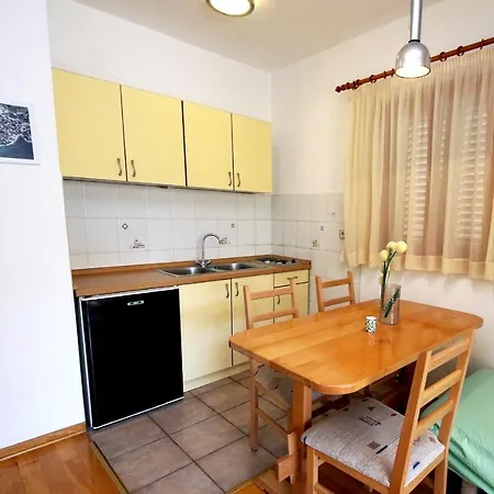 Apartments By The Sea Zaboric, Sibenik - 468 Zaboric