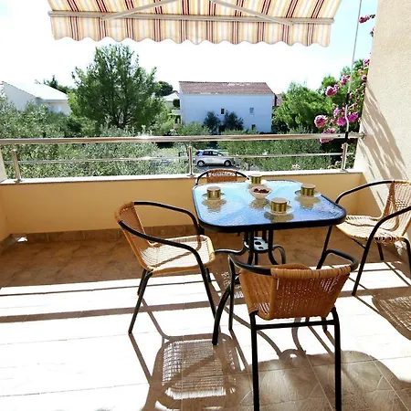 Apartments By The Sea Zaboric, Sibenik - 468 Apartment