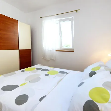 Apartments By The Sea Zaboric, Sibenik - 468 Zaboric